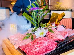 -铭牛烧肉·和牛海鲜自助(高新月牙湖店)