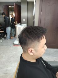 -藤野造型烫发染发