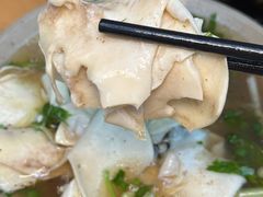 -大众跷脚牛肉馆·非遗传承单位(峨眉山店)