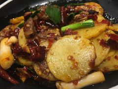 爆炒鸡皮土豆片-华仔龙虾(永乐路总店)