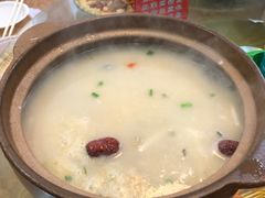 甲鱼炖牛鞭-堤角王师傅牛骨头