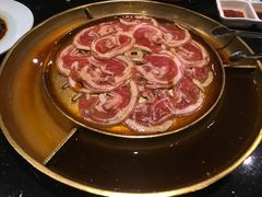 -猪啊牛呀羊啊铜盘烤肉(正大广场店)