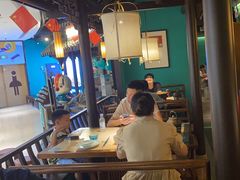 -佬麻雀·新湘菜(珠海金发购物中心店)
