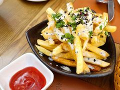 黑松露薯条-Golden Lily河内巴黎法越料理餐厅(建国西路店)