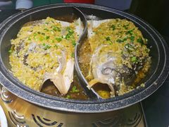 -阿瓦山寨·湘菜现炒·剁椒鱼头王(咸阳总店)