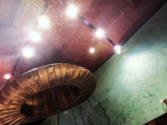 -是山居