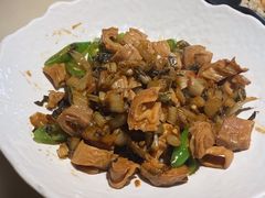 -吴越荣记苏州菜·松鼠桂鱼(月光码头店)