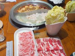 -东巴婆婆云南鱼豆花火锅(大东门店)