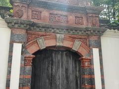 -上海市龙华烈士陵园