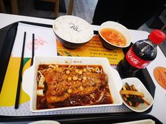-鲲少爷烤鱼饭.螺蛳粉·清真(爱琴海店)