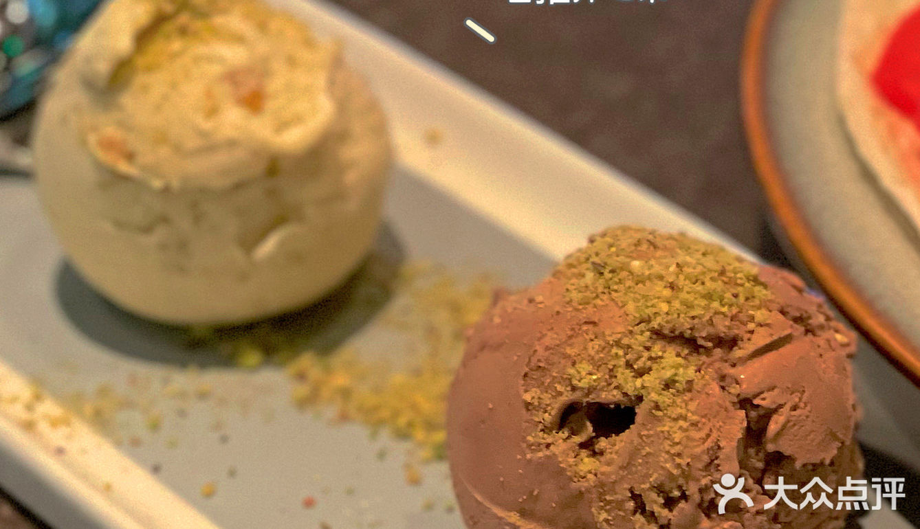 打赌你还没吃过：🇱🇧铺满羊肉的芝士披萨🍕