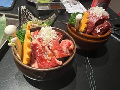 -山川小町·极番烧肉(新地假日广场店)