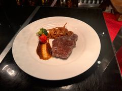 -亚龙湾希尔顿自助餐厅·海鲜·烧烤·沙滩BBQ·现场乐队