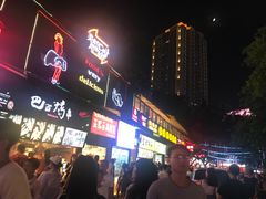 -八一好吃街·高品美食广场