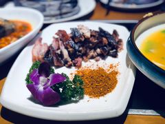 香烤兔腿-蜀宴小调·精致家常菜(来福士店)