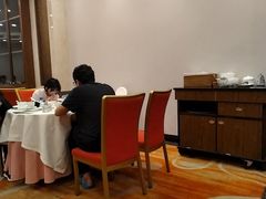 -凤凰楼酒家·粤宴点心(华强北店)