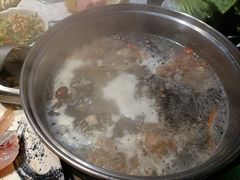 清汤汤底-阪尚皇·原切牛排·烤肉火锅自助(北京路店)