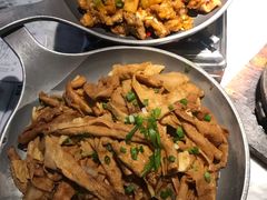-小菜园新徽菜(宜兴八佰伴店)
