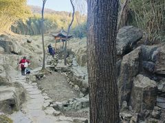 -雪山彩虹谷景区