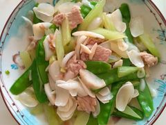 -爱月宝月嫂·育儿嫂(哈尔滨总店)