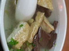 -松树干拌面店
