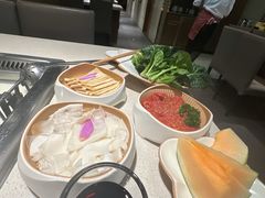 -海底捞火锅鲜切牛肉主题店(长寿路店)