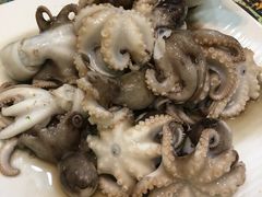 -扒虾小妹儿麻辣海鲜(宏图街店)