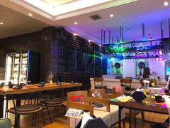大堂-半山湖景小厨(抚仙湖太阳山小镇店)