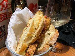 餐前包-AZUL by FUEL蓝色·法式酒馆(琶醍店)