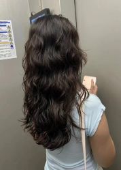 -十六番发型师事务所