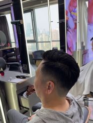 -藤野造型烫发染发