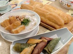 荔湾艇仔粥-点都德(北京路贰店)