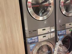 -桔子酒店(上海西藏北路地铁站店)