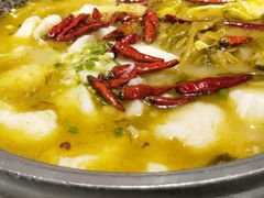 -渝是乎酸菜鱼(龙旗购物中心店)