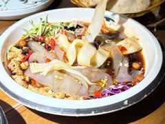 -忆江南·金鹏船宴