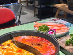 酸汤鸳鸯锅-憨铁匠老火锅(龙岗万科里店)