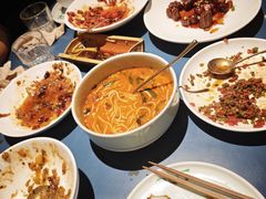 腾冲小锅米线-一坐一忘云南菜(嘉里中心店)