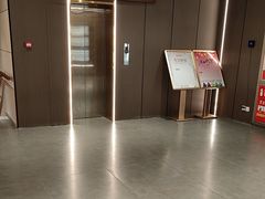 -阿瓦山寨·湘菜现炒·剁椒鱼头王(咸阳总店)