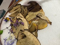 -芸山季·云南山珍菌火锅(人民广场来福士店)