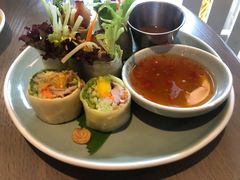黄金蛋包猪颈肉米纸卷-CHINCHIN 青青·泰国料理(万象食家店)