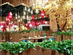 -老滇山寨•云南特色菜•地方菜•民族风情歌舞表演(金碧店)