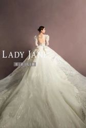 -Lady  Jane高端婚纱礼服馆