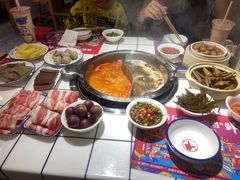 -贤合庄卤味火锅(安吉万达店)