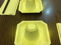 餐具摆设-品一品麻辣香锅
