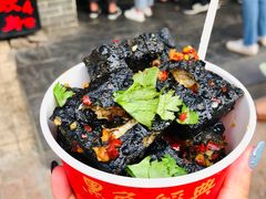 -黑色经典臭豆腐·湖南特产(步行街店)