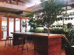 -ROAST coffee & eatery