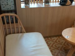 -霸王茶姬(南强街店)
