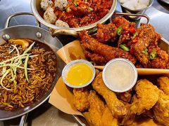 炸鸡翅一半一半-富乐满韩国正宗炸鸡韩国料理(虹泉路店)