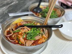 -铁锅哥米线
