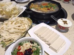 -九寨沟特色牦牛肉汤锅